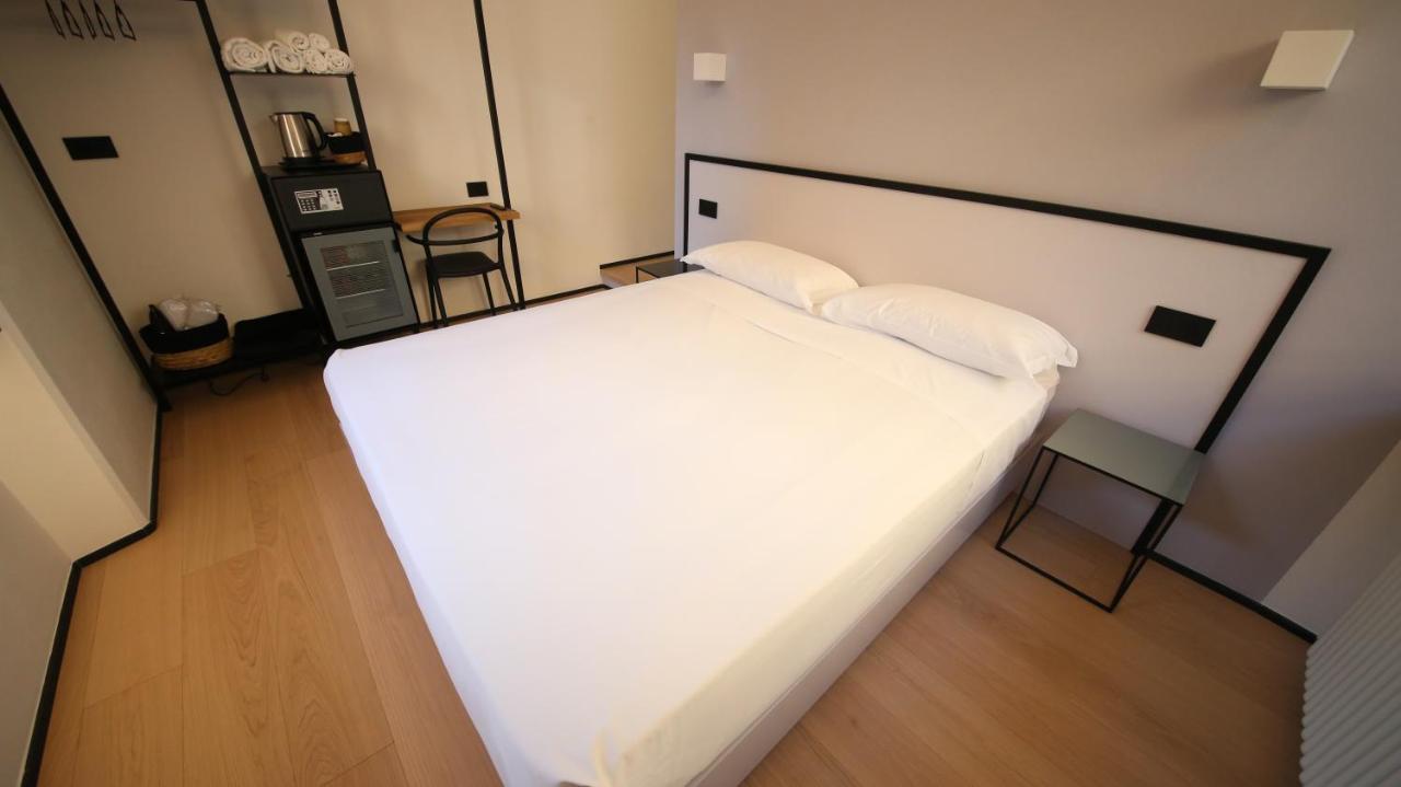 5Terrehospitality Bed & Breakfast Специя Екстериор снимка